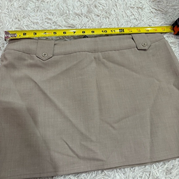 Pretty little thing shape stone woven micro mini skirt Tan size 6 - Picture 7 of 8